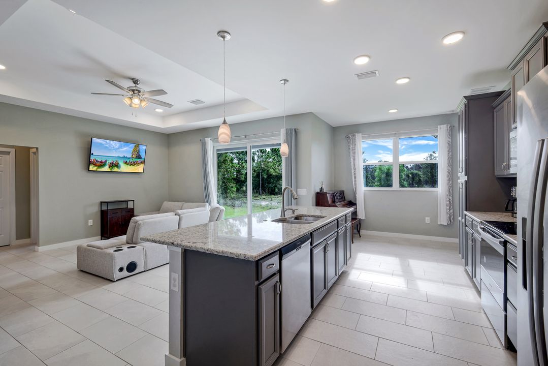 6446 40th St NE, Naples, FL 34120