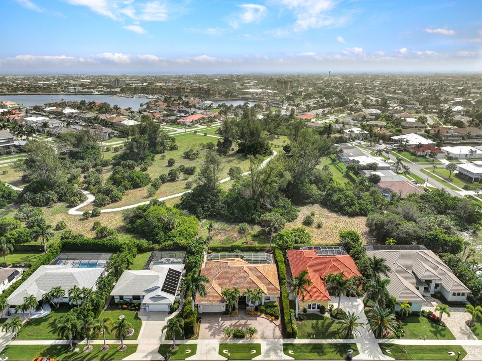 577 Somerset Ct, Marco Island, FL 34145