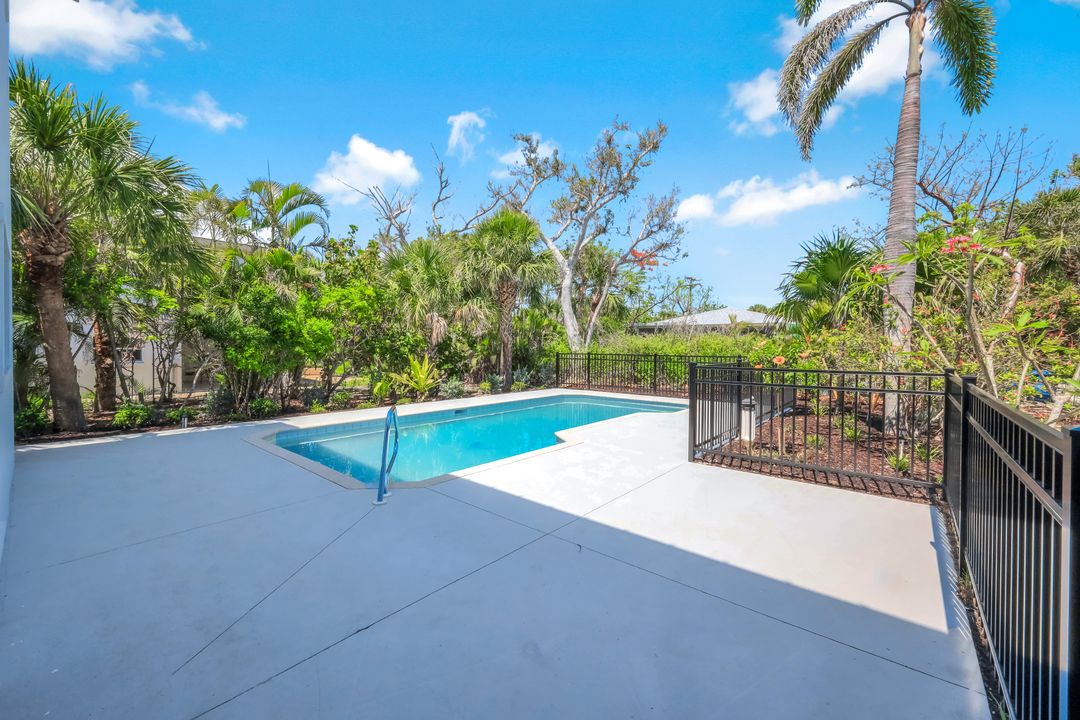 742 Nerita St, Sanibel, FL 33957