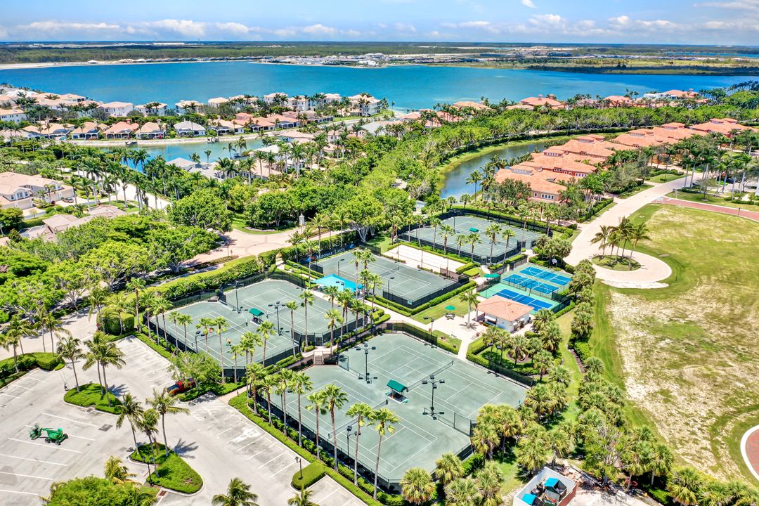 10721 Mirasol Dr #205, Miromar Lakes, FL 33913