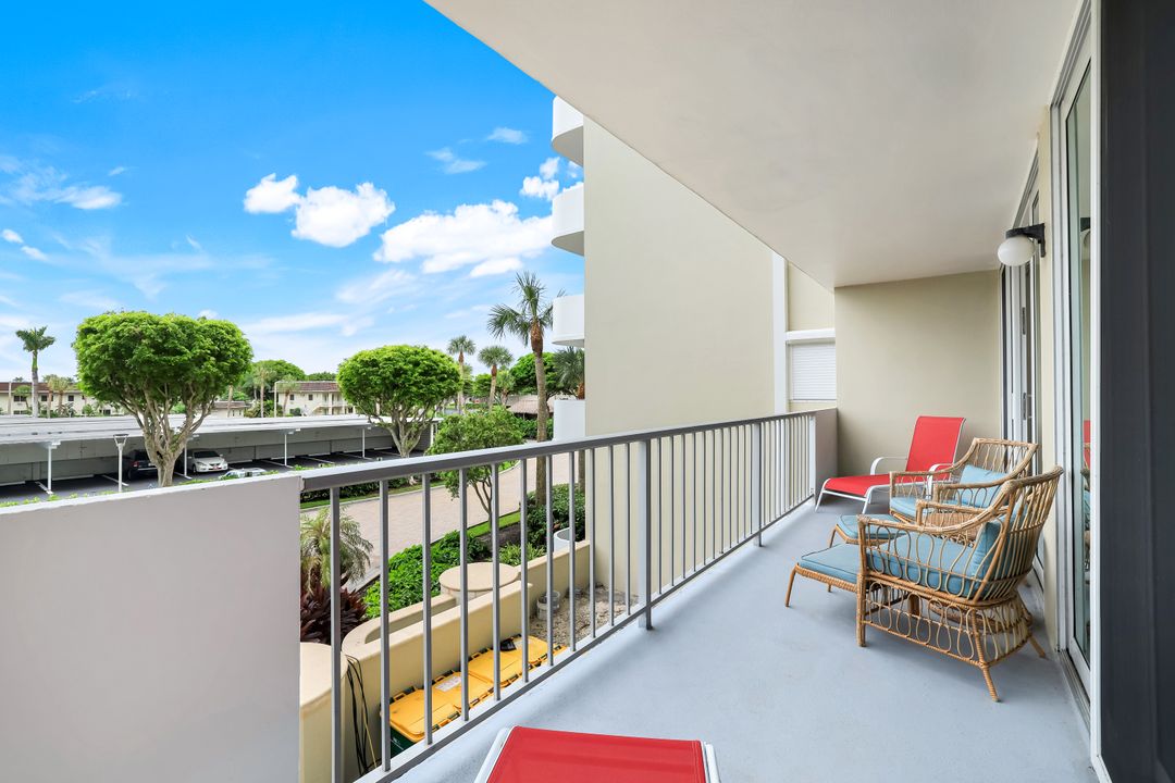 140 Seaview Ct #204S, Marco Island, FL 34145