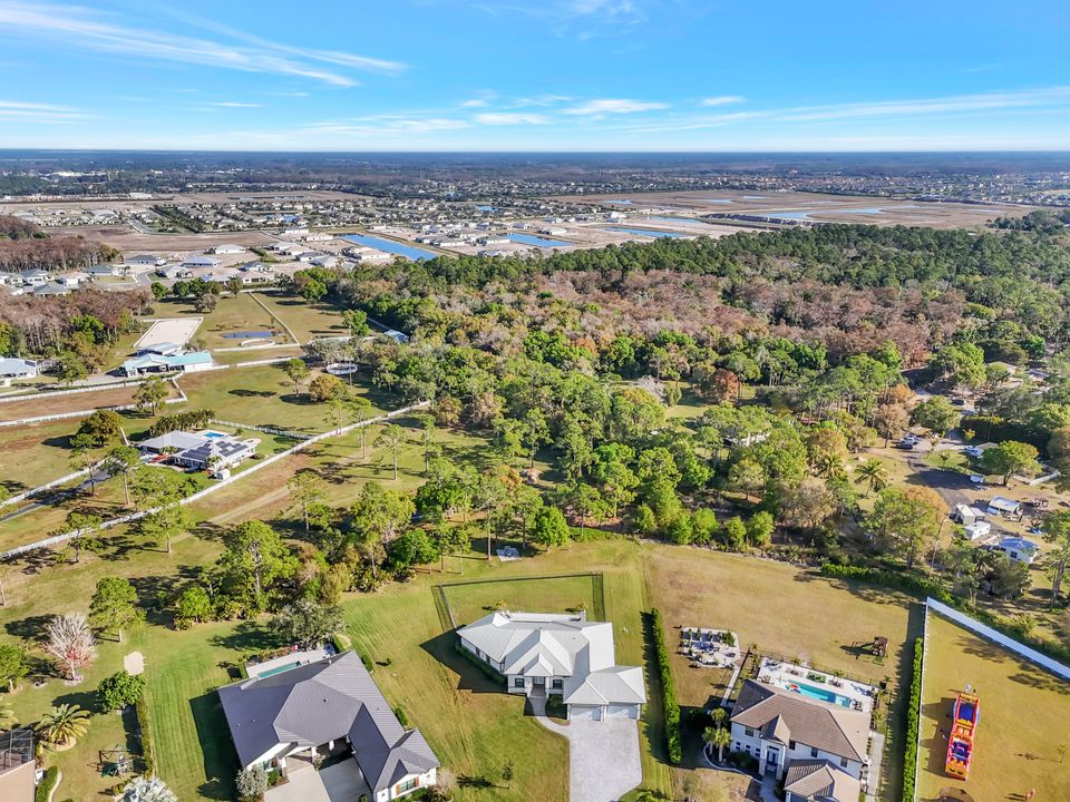 14051 Binghampton Dr, Fort Myers, FL 33905