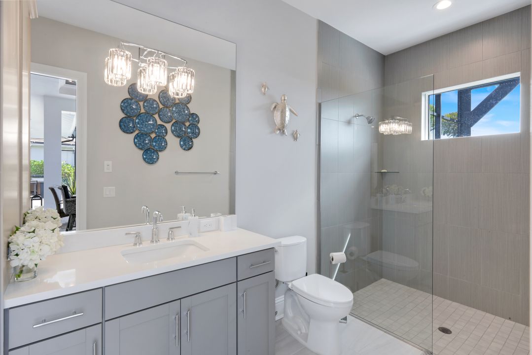 8931 Nevis Wy, Naples, FL 34112