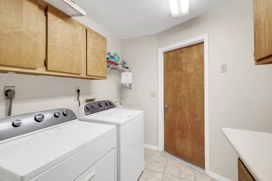 4843 Triton Ct W, Cape Coral, FL 33904