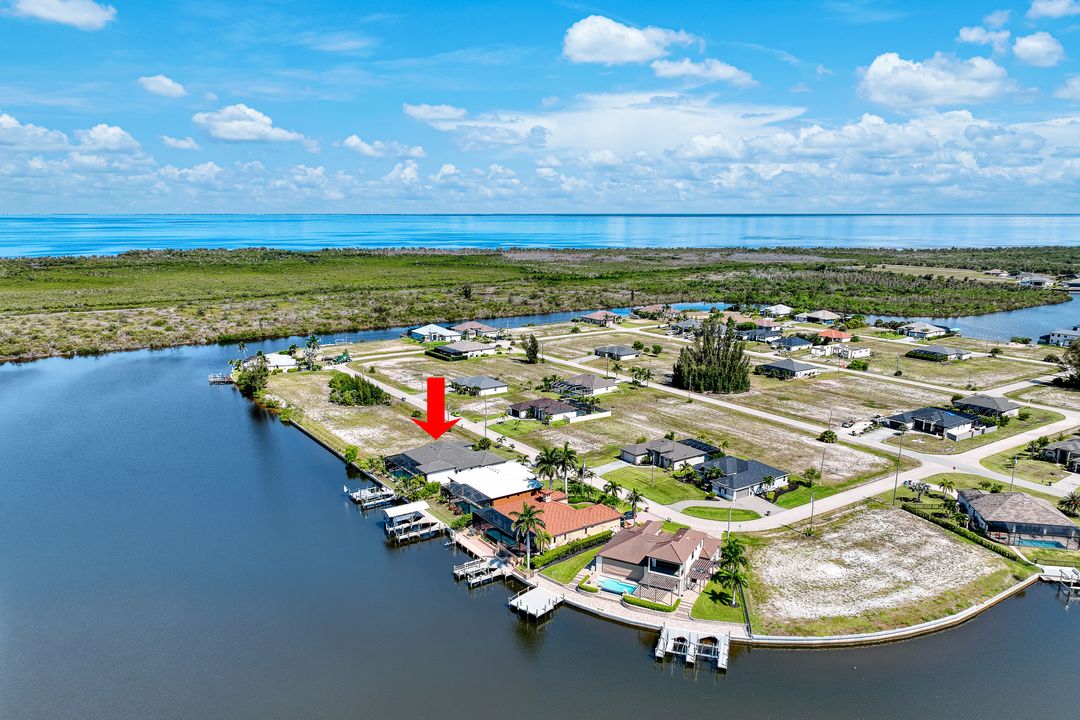 4612 NW 33rd Terrace, Cape Coral, FL 33993