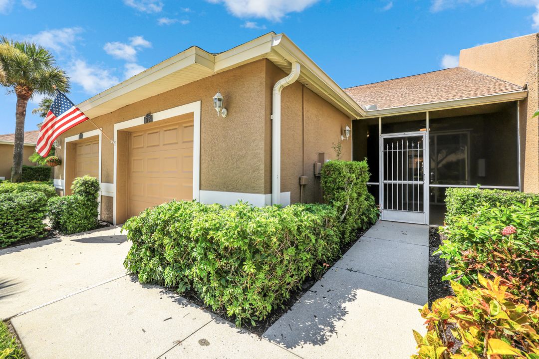 1725 Morning Sun Ln, Naples, FL 34119