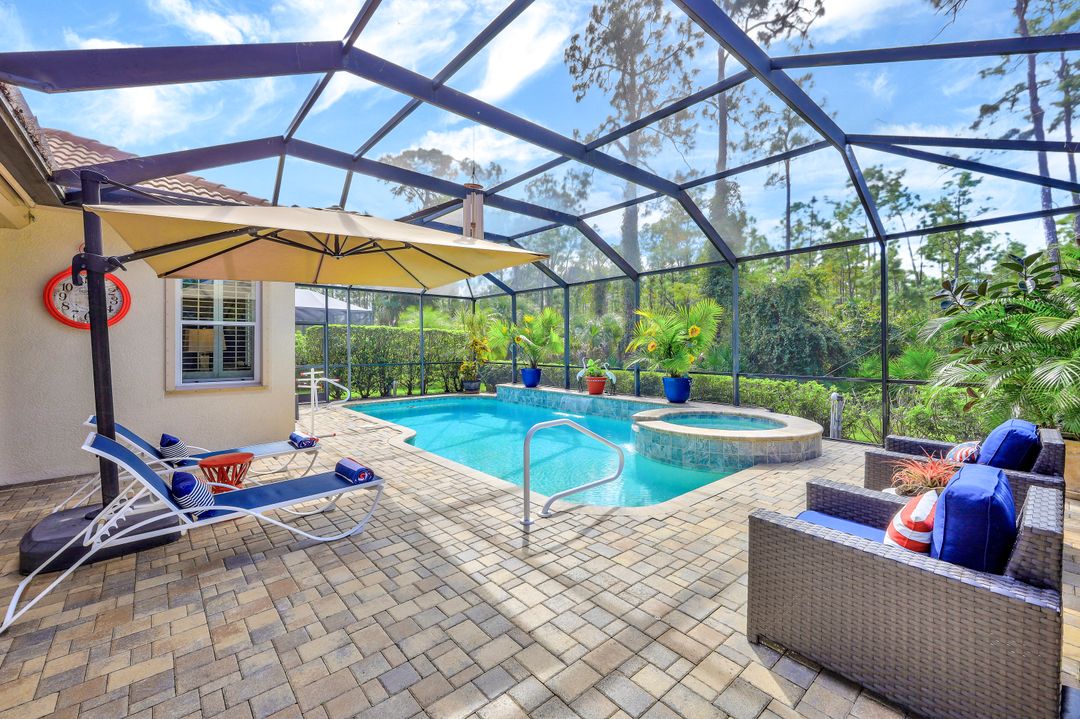 8130 Valiant Dr, Naples, FL 34104