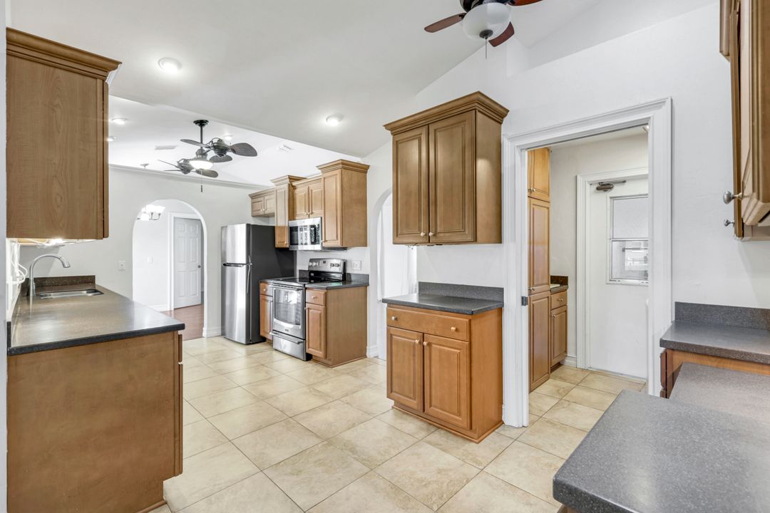 7576 Captiva Blvd, Fort Myers, FL 33967
