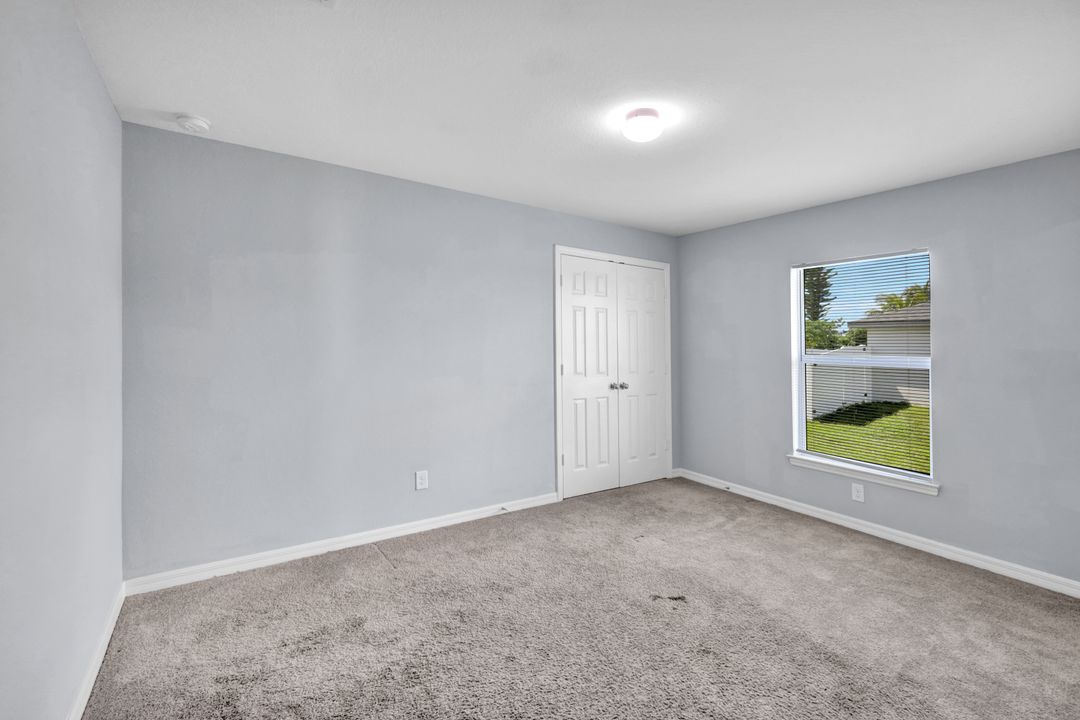 216 NW 9th Terrace, Cape Coral, FL 33993