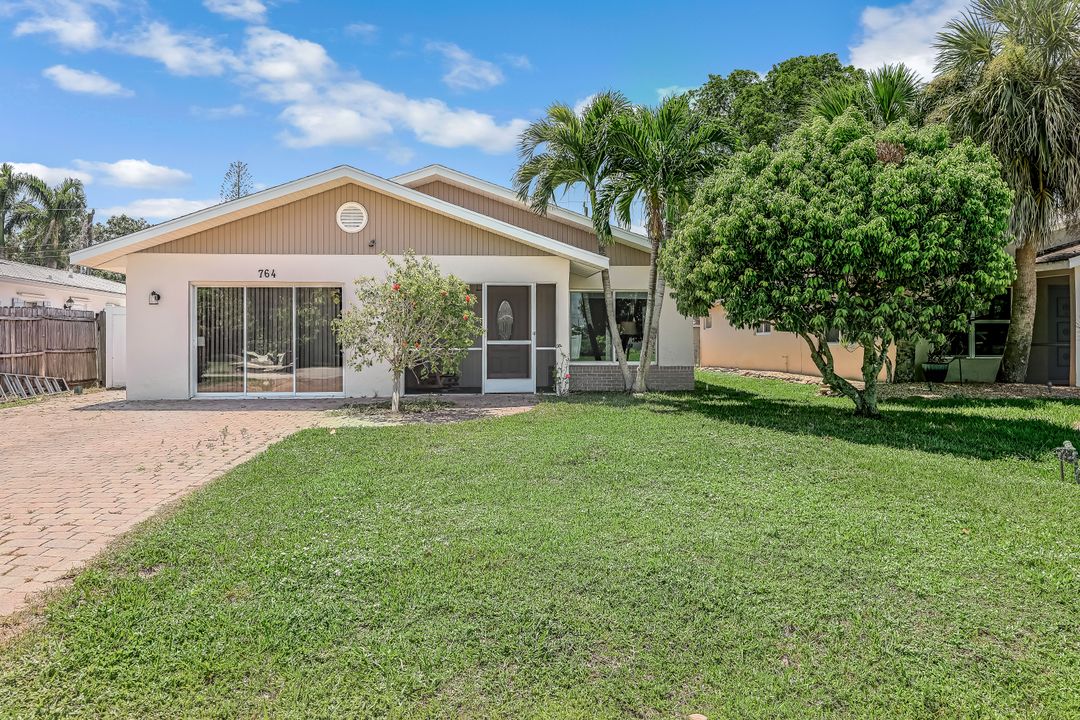 764 104th Ave N, Naples, FL 34108