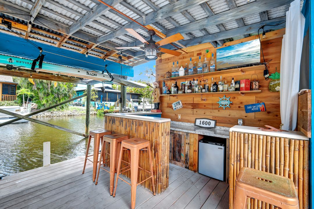 1600 Port Ave, Naples, FL 34104