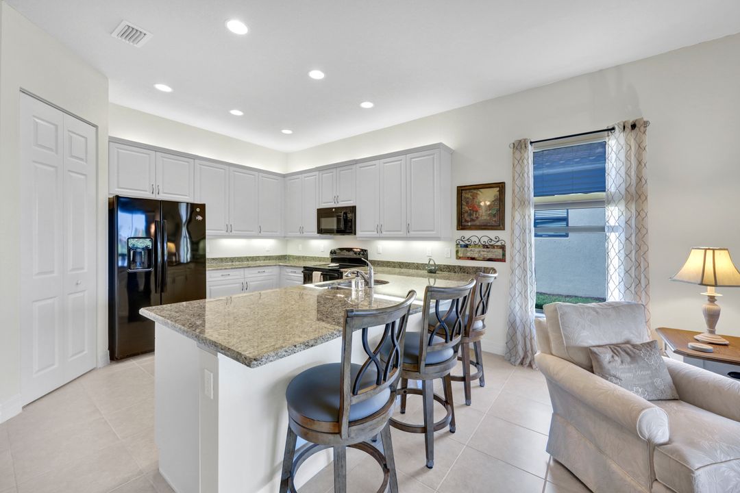 13466 Sumter Ln, Naples, FL 34109