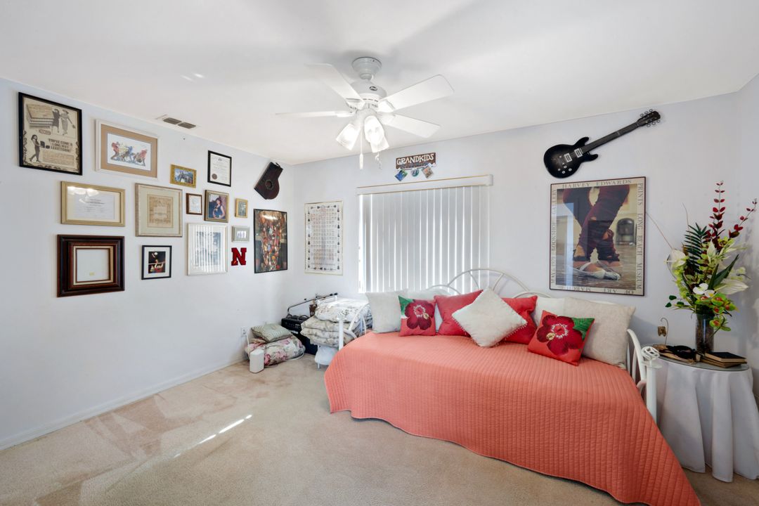 212 Kamal Pkwy, Cape Coral, FL 33904
