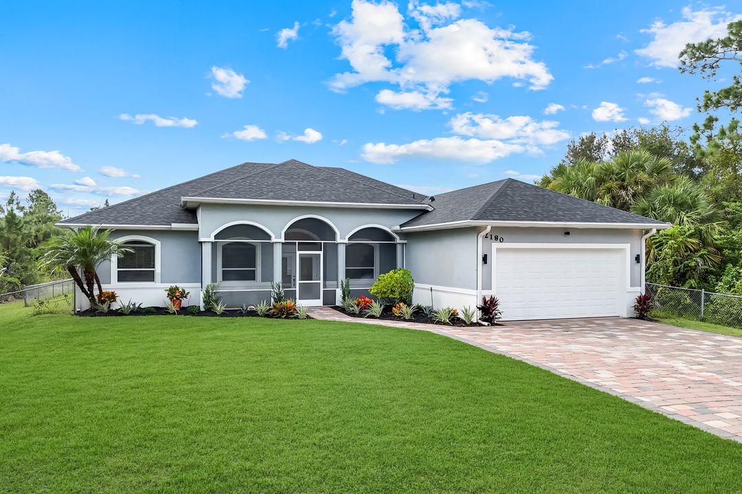 2180 12th Ave NE, Naples, FL 34120