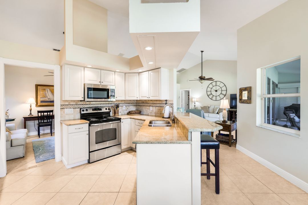 12651 Hunters Ridge Dr, Bonita Springs, FL 34135