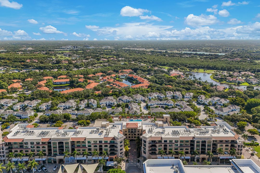 9123 Strada Pl #7201, Naples, FL 34108
