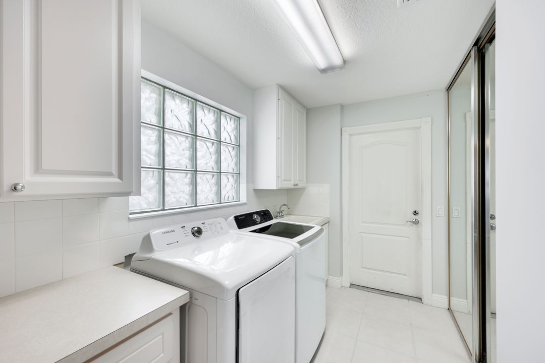 4125 Tabago Ln, Naples, FL 34119