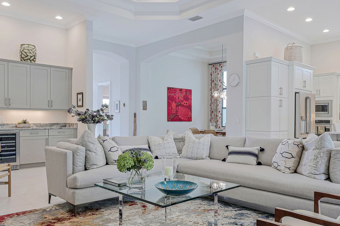 12762 Dundee Ln, Naples, FL 34120