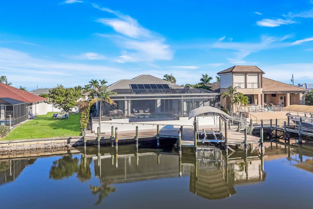 428 SW 39th Ave, Cape Coral, FL 33991