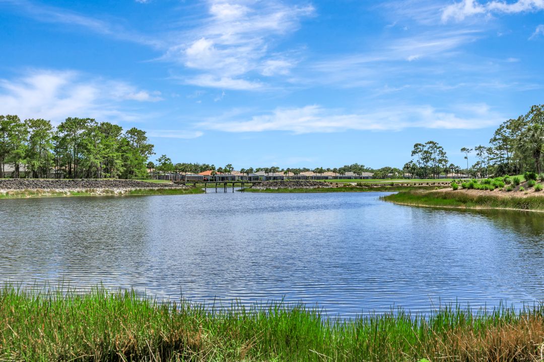 8560 Danbury Blvd #202, Naples, FL 34120