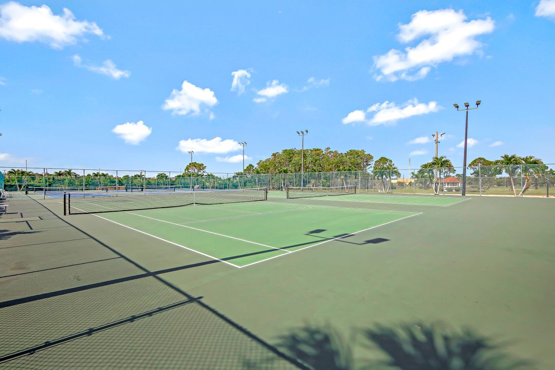 13142 Regent Cir, Fort Myers, FL 33966