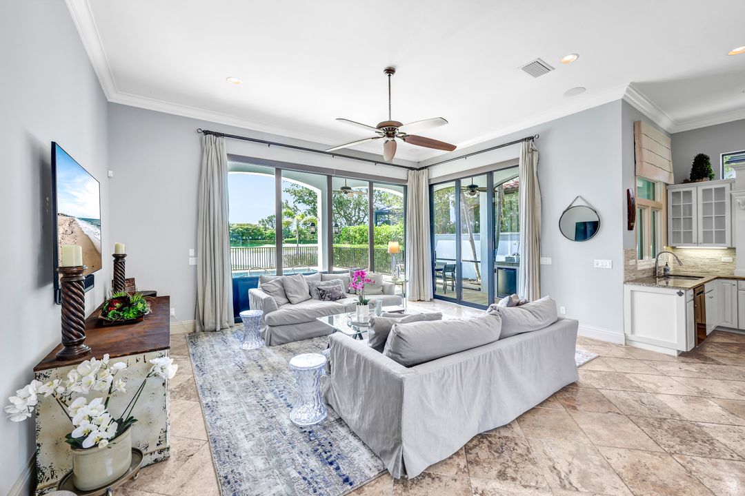 16811 Cabreo Dr, Naples, FL 34110