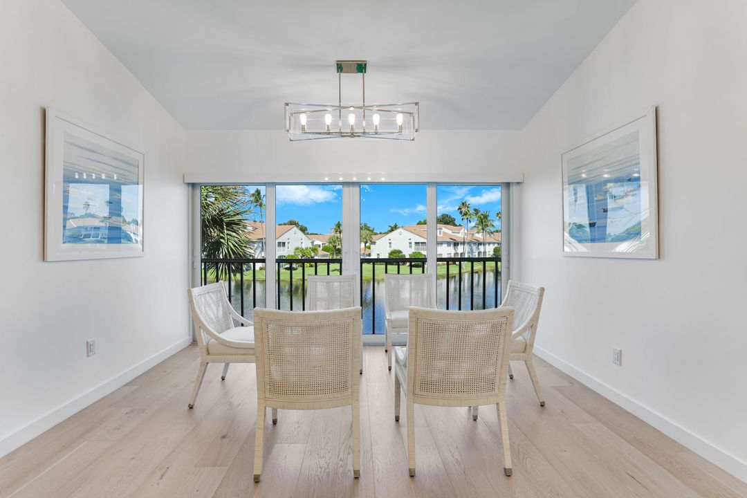 8345 Excalibur Cir #M4, Naples, FL 34108