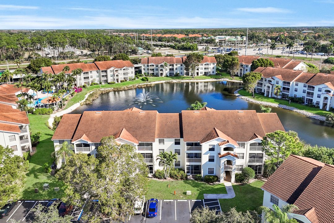 4620 St Croix Ln #911, Naples, FL 34109