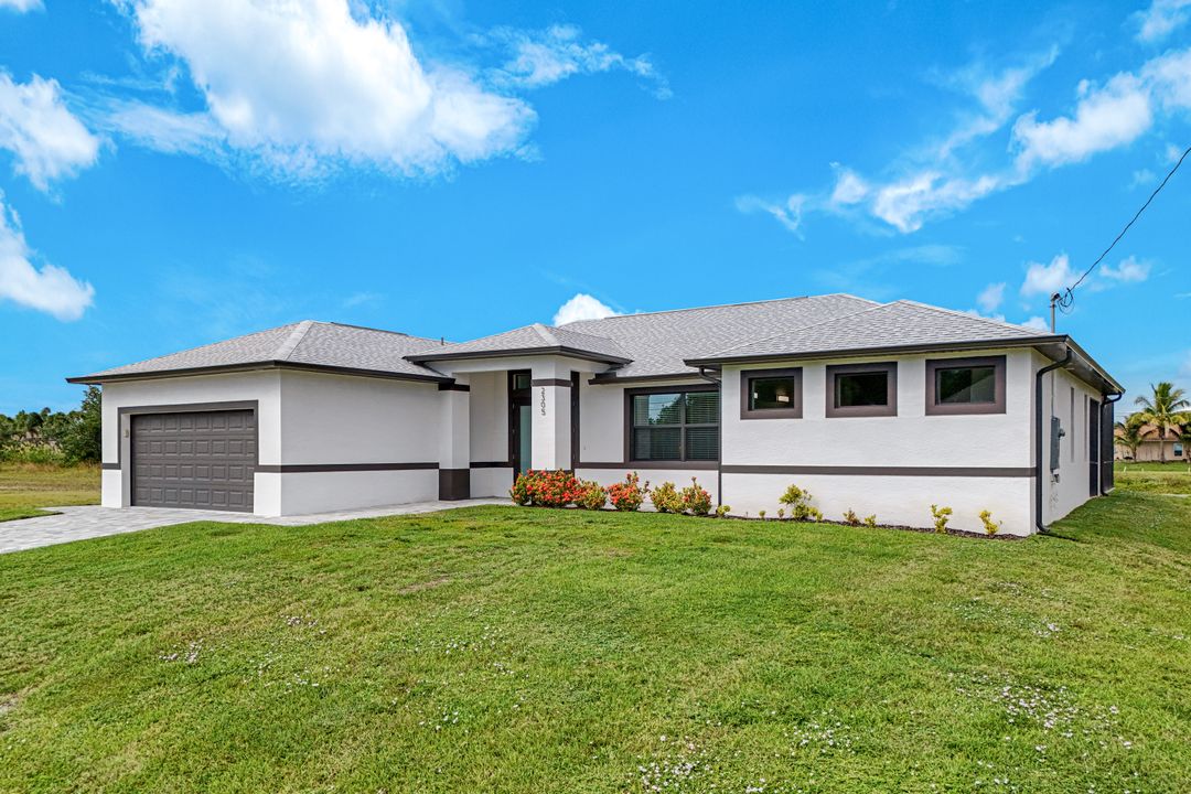 2305 SW 32nd St, Cape Coral, FL 33914