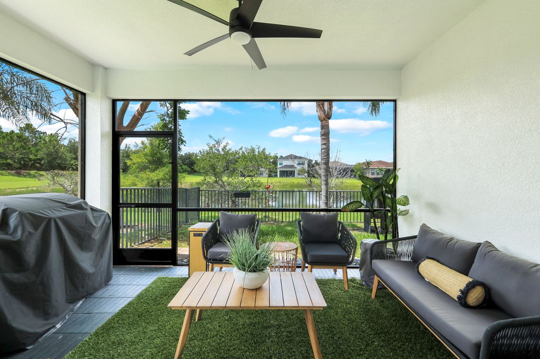 10490 Spruce Pine Ct, Fort Myers, FL 33913