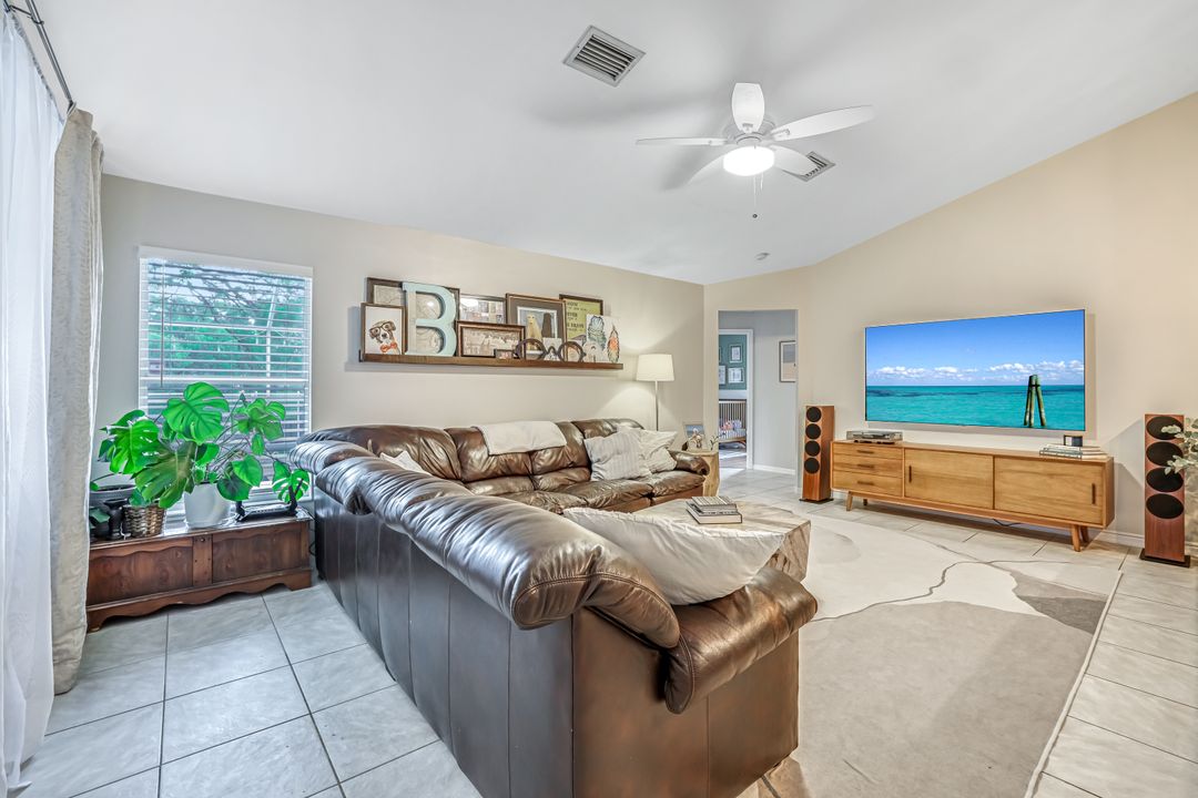 169 Plantation Cir, Naples, FL 34104