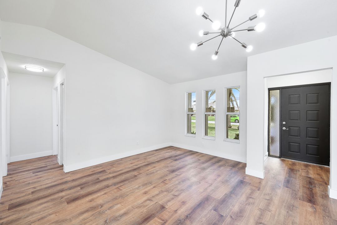 315 SE 16th Terrace, Cape Coral, FL 33990