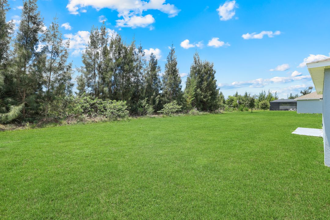 2210 SW 4th St, Cape Coral, FL 33991