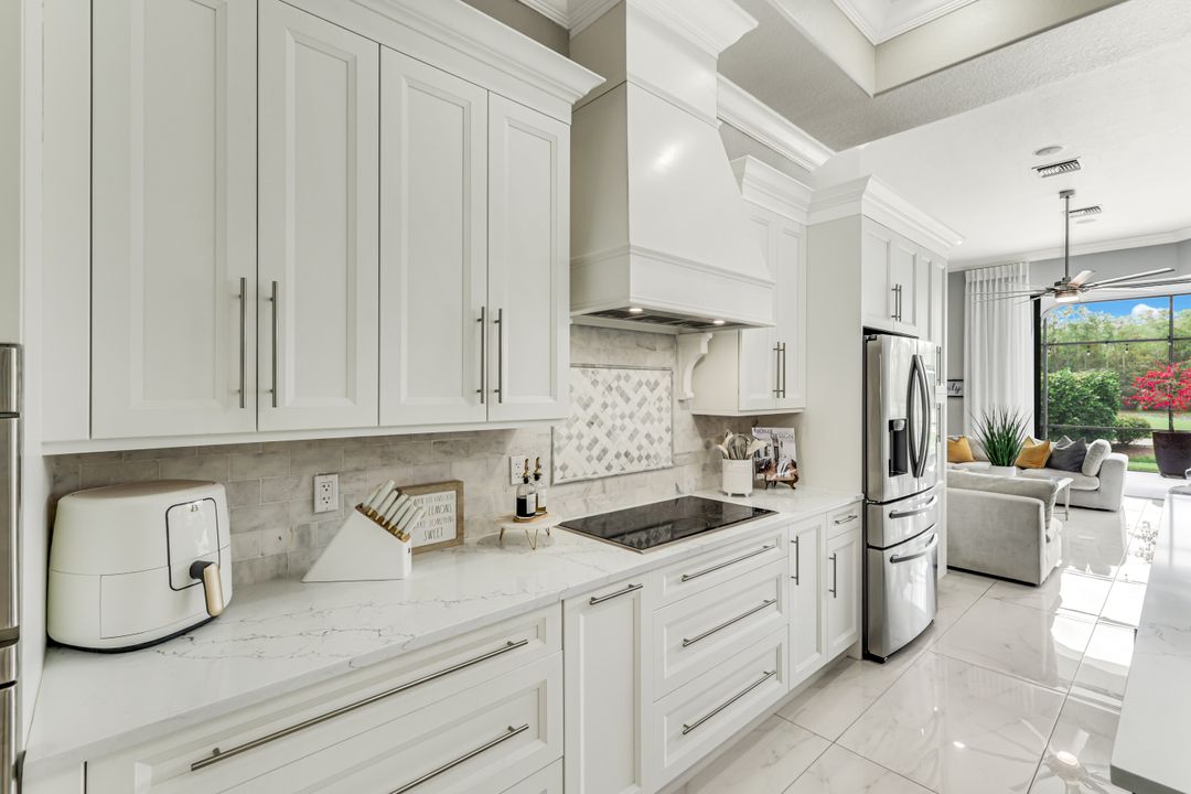 12371 Water Oak Dr, Estero, FL 33928