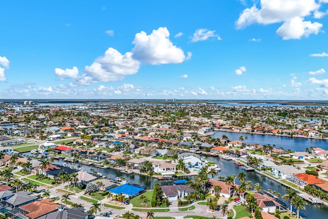 316 Waterleaf Ct, Marco Island, FL 34145