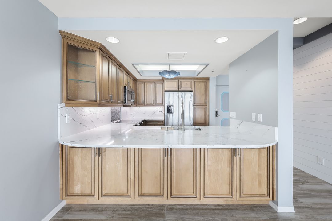 100 N Collier Blvd #PH7, Marco Island, FL 34145