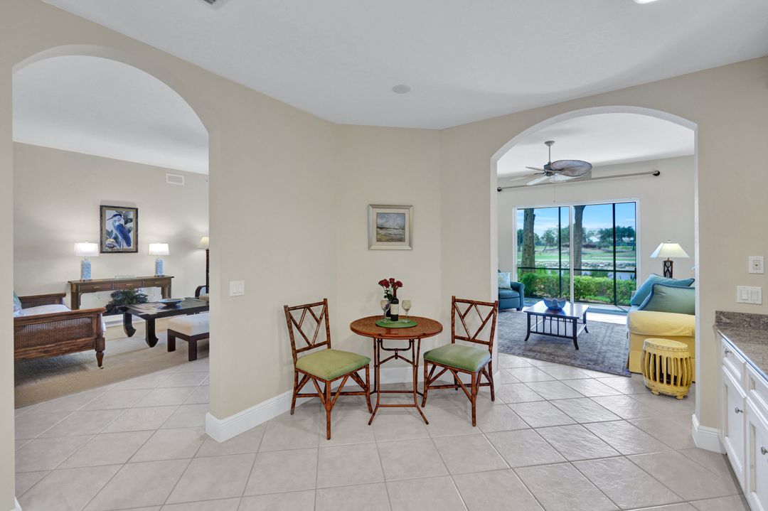 9038 Cascada Way #102, Naples, FL 34114