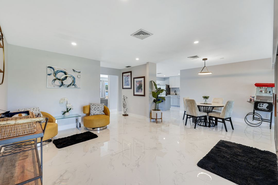 4530 Vinsetta Ave, North Fort Myers, FL 33903