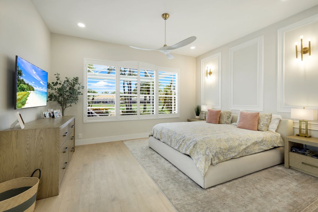 8586 Gleneagle Way, Naples, FL 34120