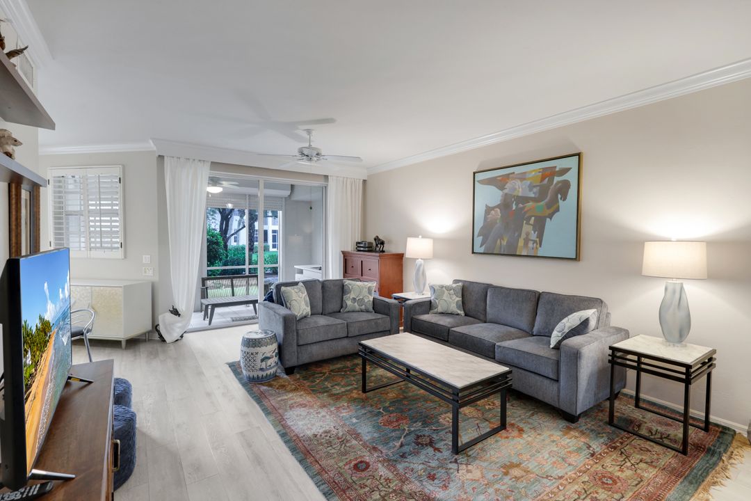 400 L'Ambiance Cir #104, Naples, FL 34108