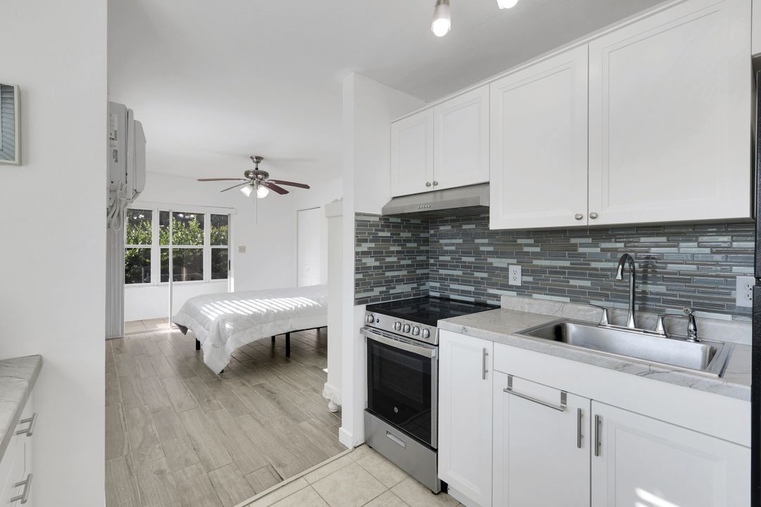 8148 Country Rd #101, Fort Myers, FL 33919