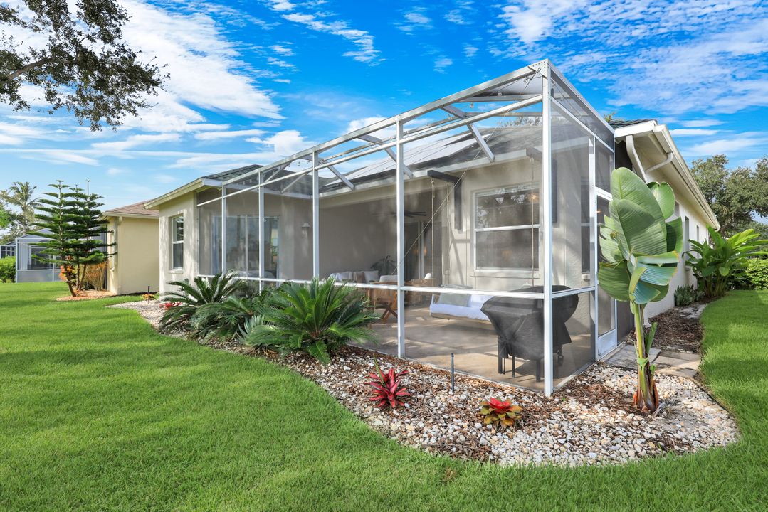 8058 Tauren Ct, Naples, FL 34119