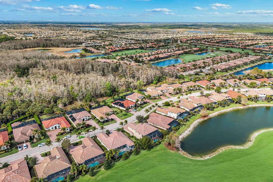 28647 Lisburn Ct, Bonita Springs, FL 34135