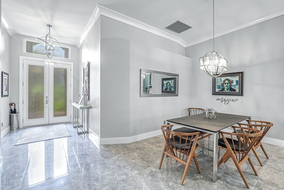 8844 Ventura Way, Naples, FL 34109