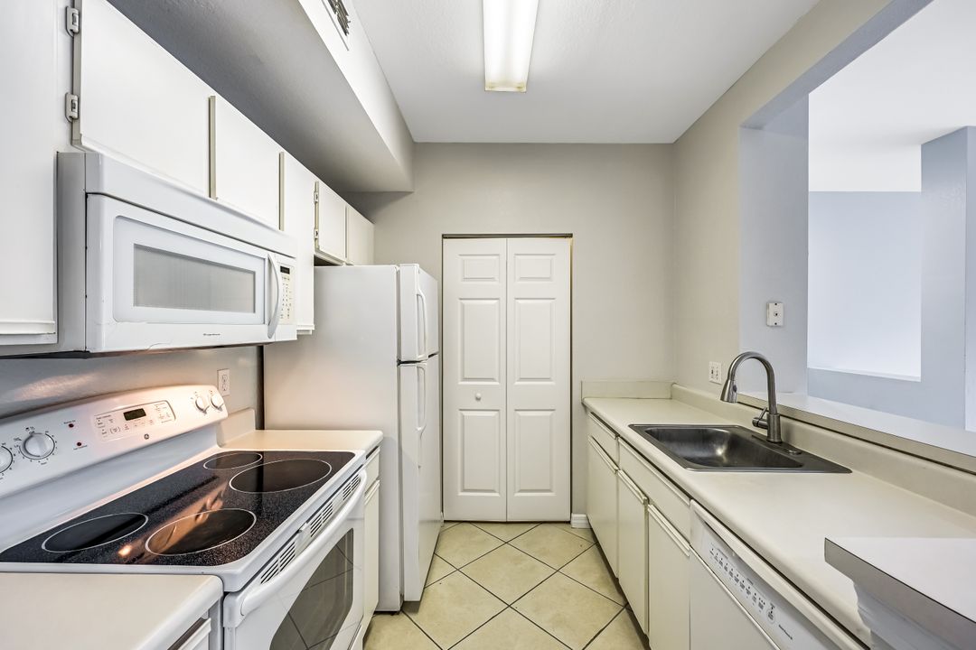 6300 Aragon Way #105, Fort Myers, FL 33966