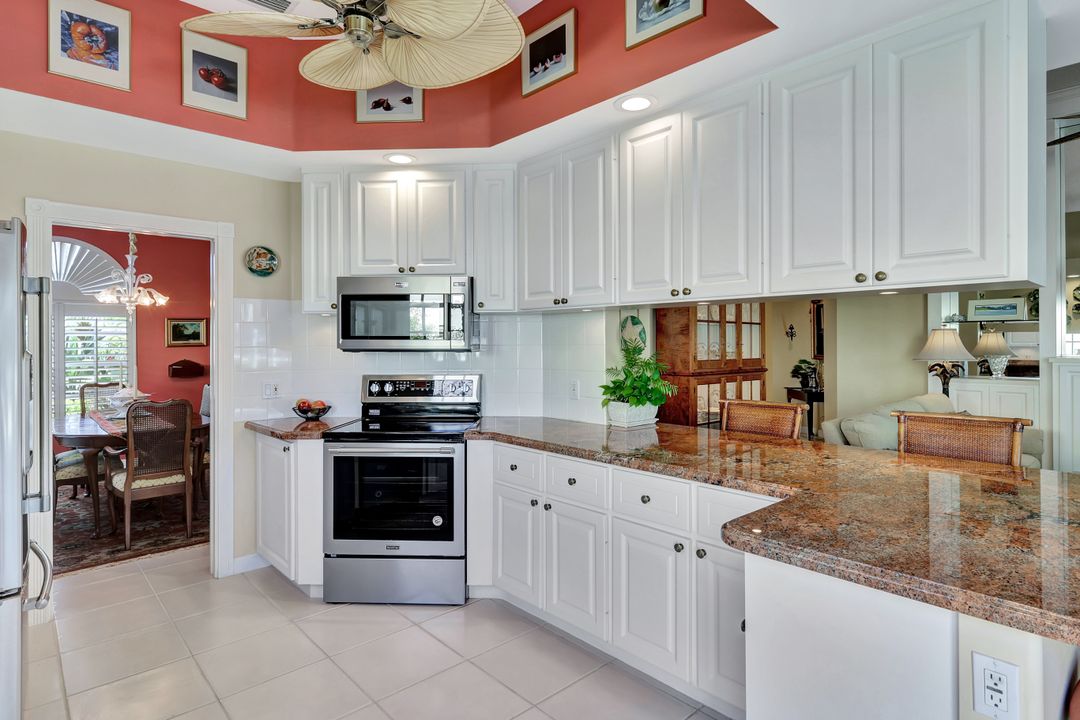 2914 Gilford Way, Naples, FL 34119