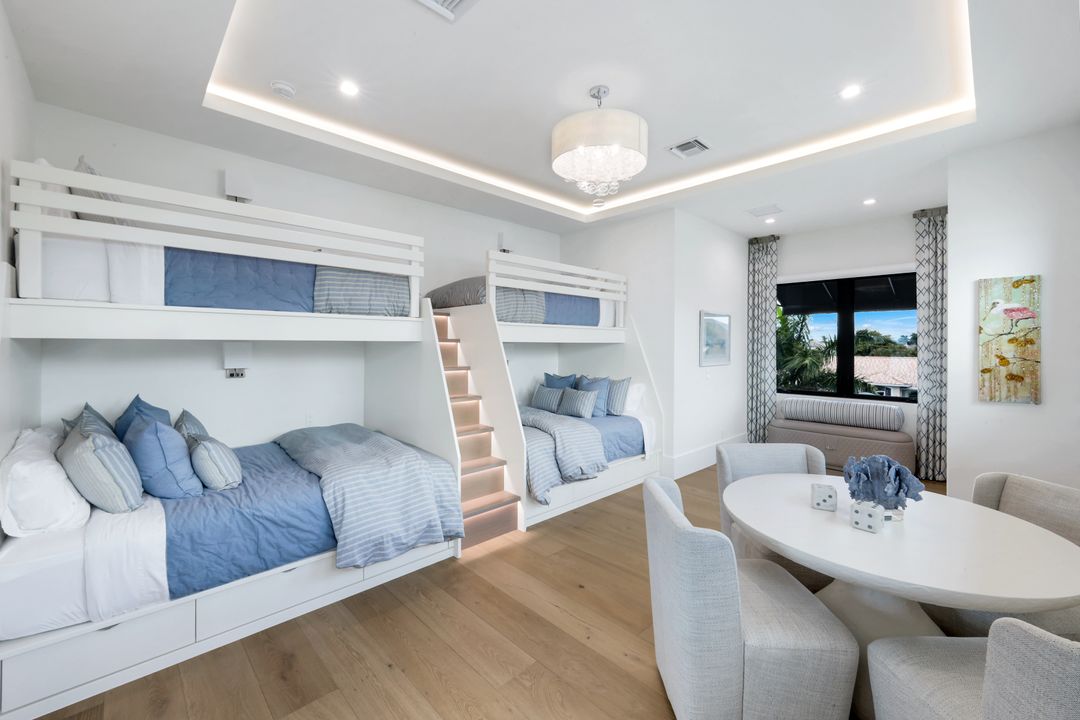 1631 Collingswood Ct, Marco Island, FL 34145