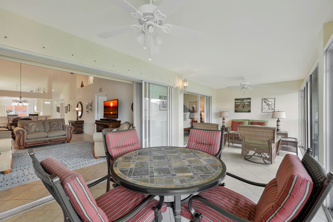 2395 Bayou Ln #4, Naples, FL 34112