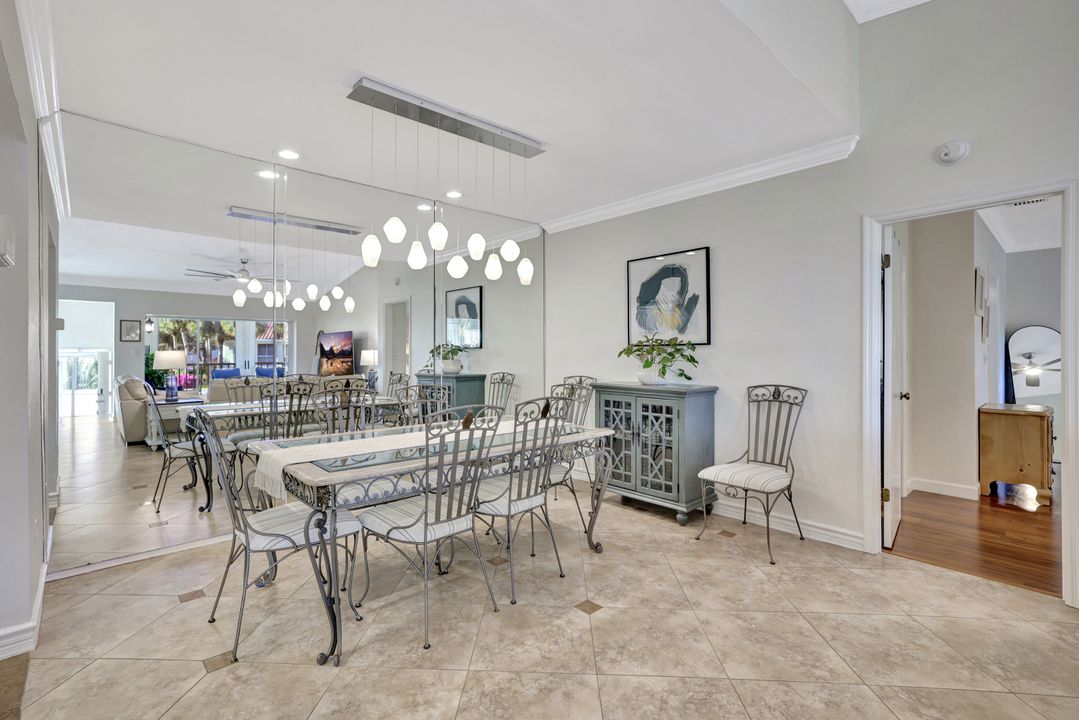 108 Siena Way #108, Naples, FL 34119