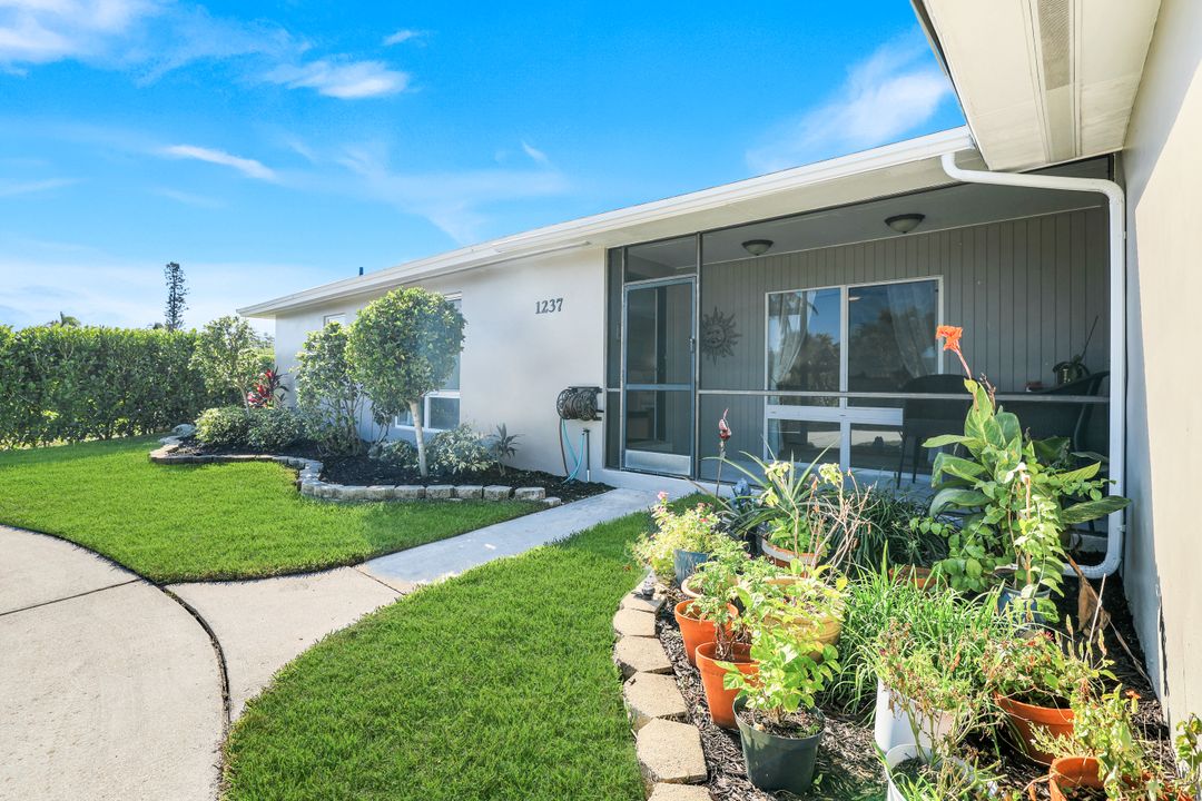 1237 Jamaica Rd, Marco Island, FL 34145